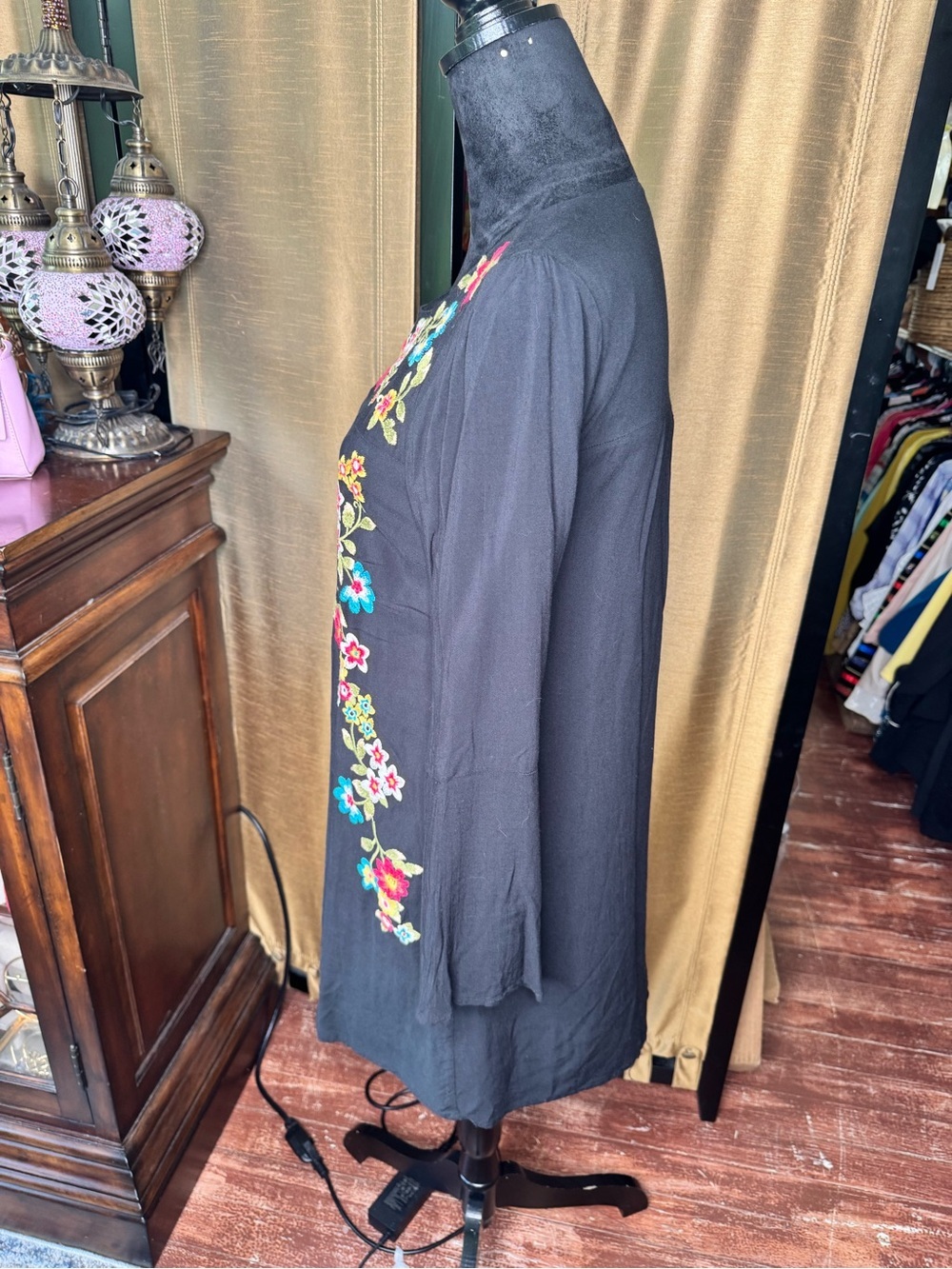 Andre by Unit Embroidered Floral Shift Dress Small Black Boho Tunic Dress - Picture 3 of 9